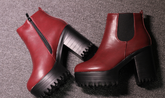 Plateaustiefel mit quadratischem Absatz
